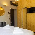 Ponte Vecchio Terrace Suite With Jacuzzi